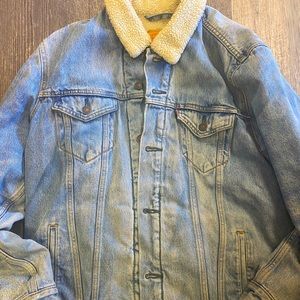Levi’s Sherpa lined Jean jacket